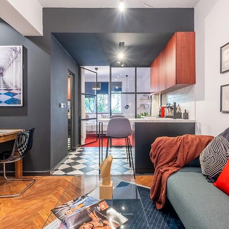 Central Art-Inspired Flat With Private Garage Sofia Exterior foto